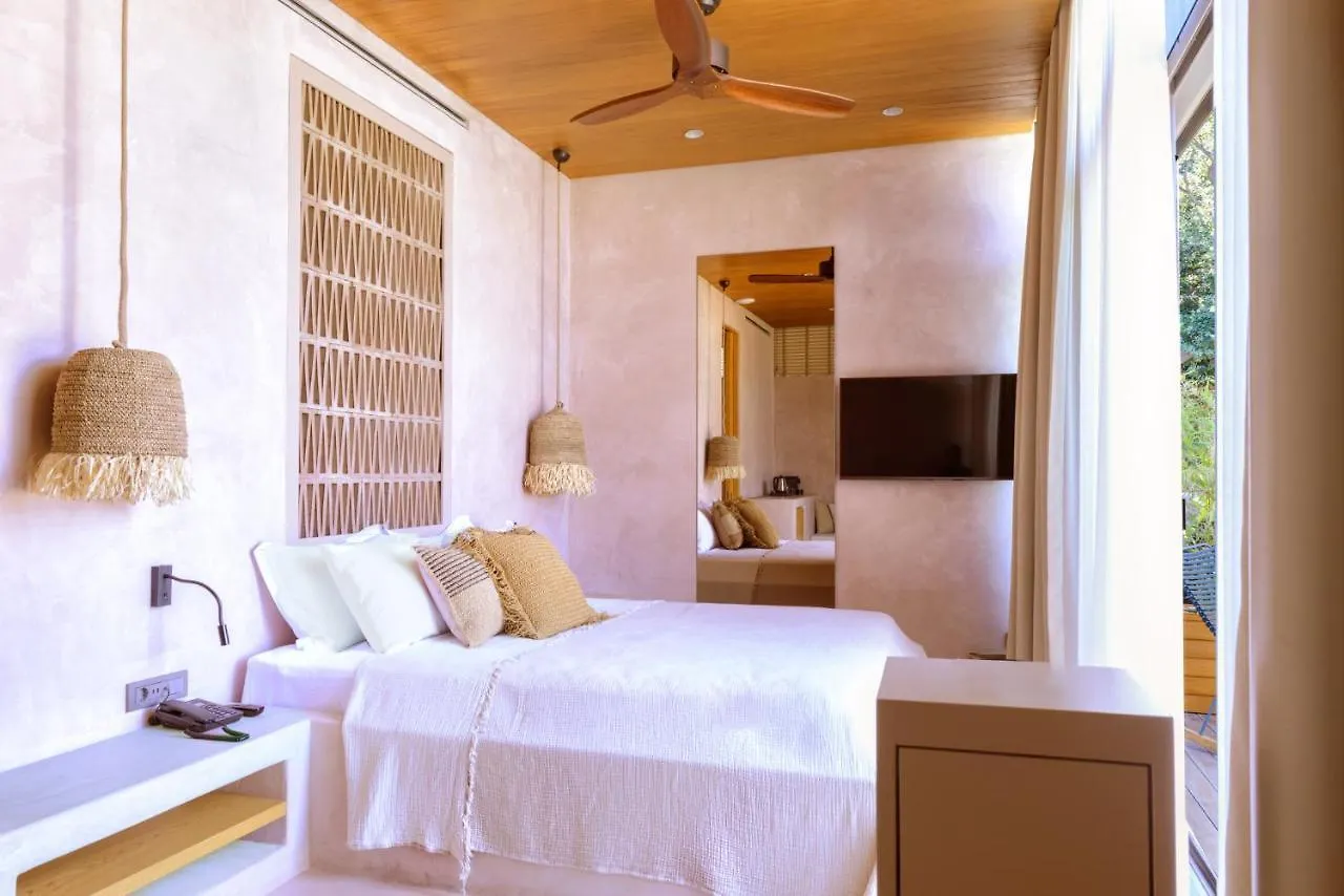 Birdcage 33 Hotel - Adult Only Yalıkavak